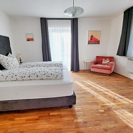Cafe Rudi Living Panzió Parcines Kültér fotó